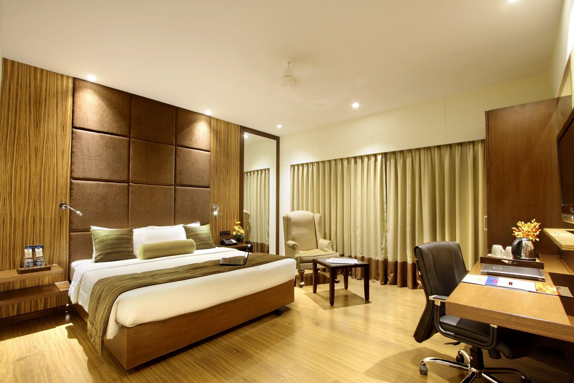 Hotel Express Towers Vadodara Dış mekan fotoğraf